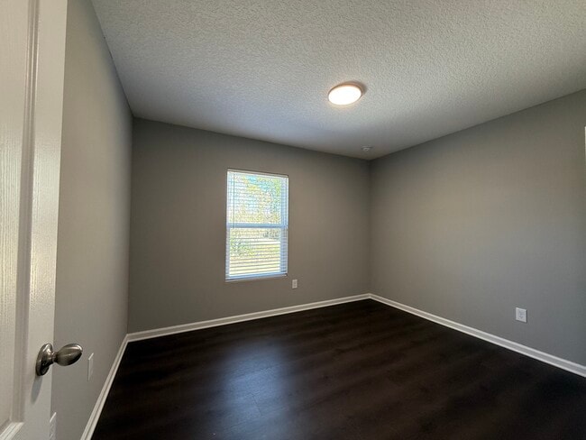 Building Photo - 117 Bass Ln