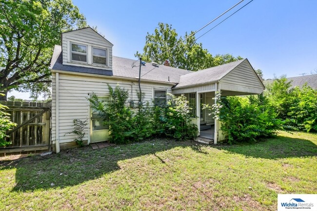 Building Photo - 3 bedroom 1 bath home