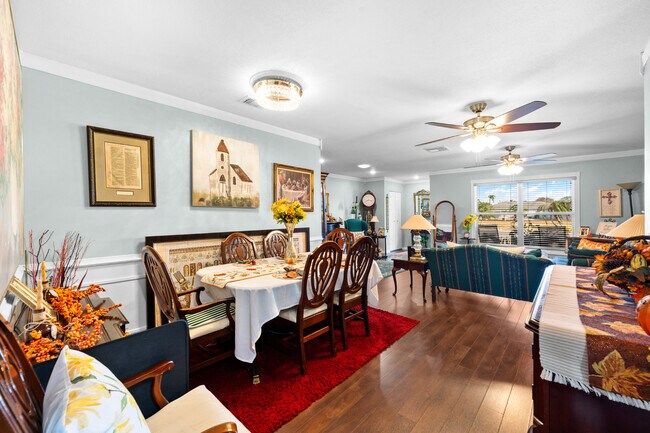 Building Photo - 1808 N Pebble Beach Blvd