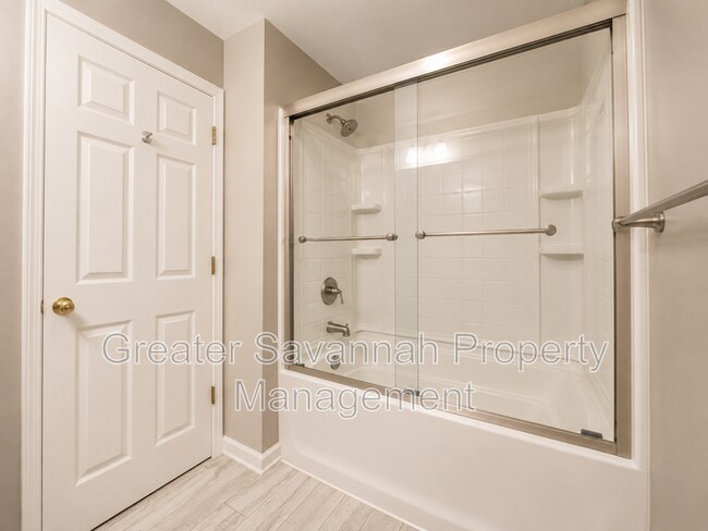 Building Photo - 109 Willow Dr