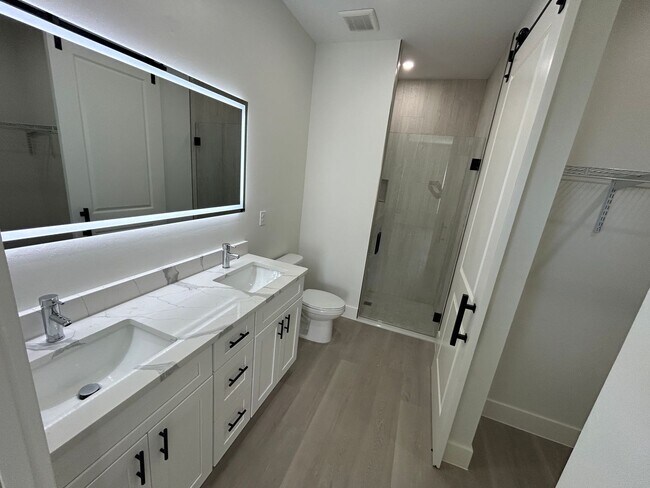 Building Photo - Luxury Duplex for Immediate Rent in Burnt Store Meadows, Punta Gorda