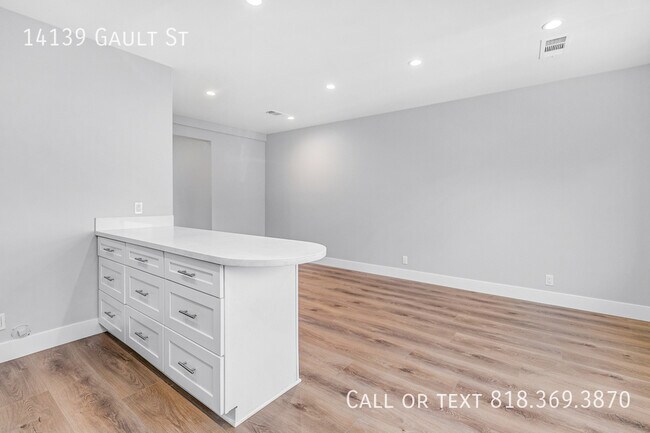Building Photo - 14139 Gault St