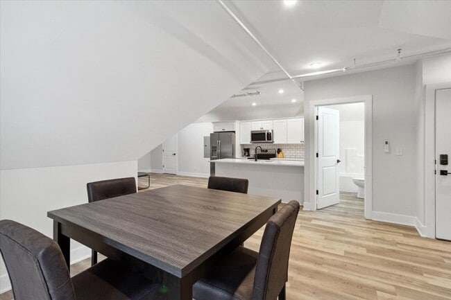 Building Photo - 1164 Terrace St