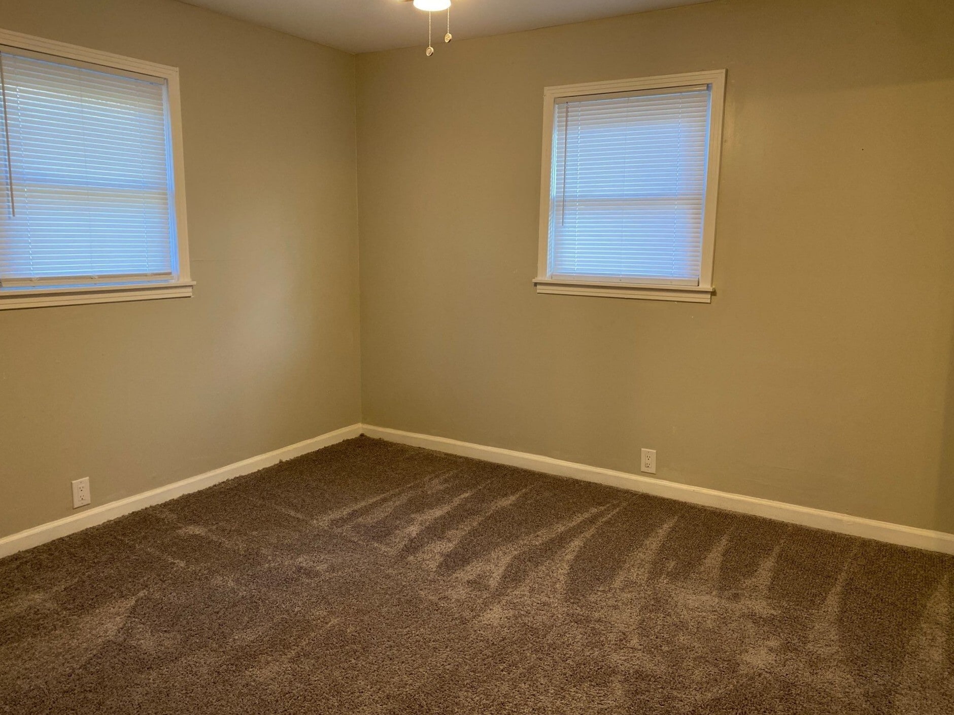 Building Photo - 102 Sanders Store Rd