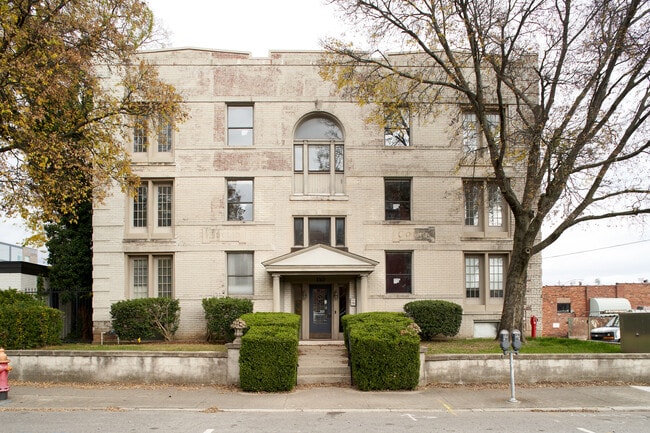 Primary Photo - 110 30th Ave