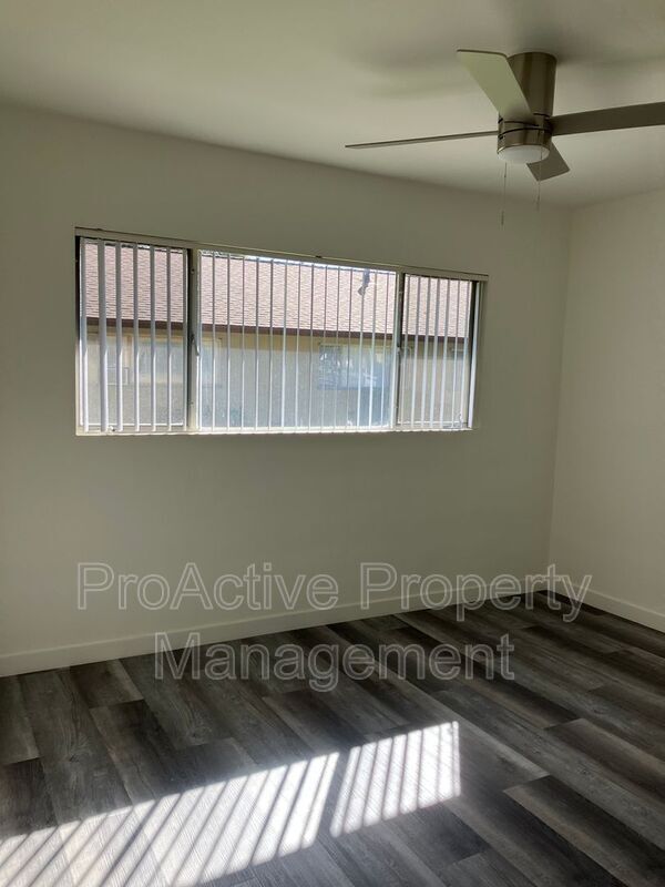 Building Photo - 320-A S Atlantic Blvd