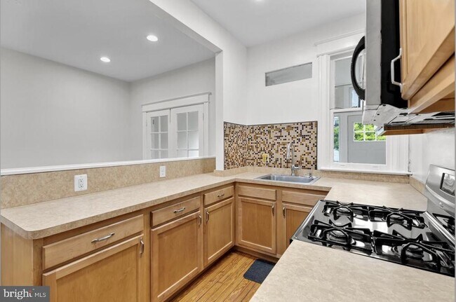 Building Photo - 4007 4th St NW