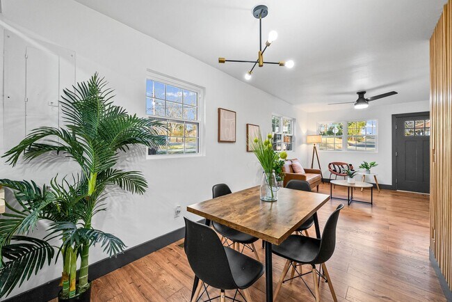 Building Photo - 610 Ford St