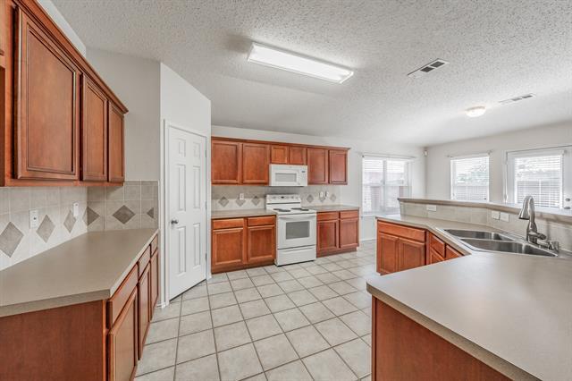 Building Photo - 5319 Duval Dr