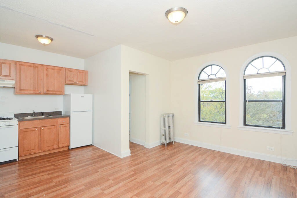 Building Photo - 1742 N Humboldt Blvd