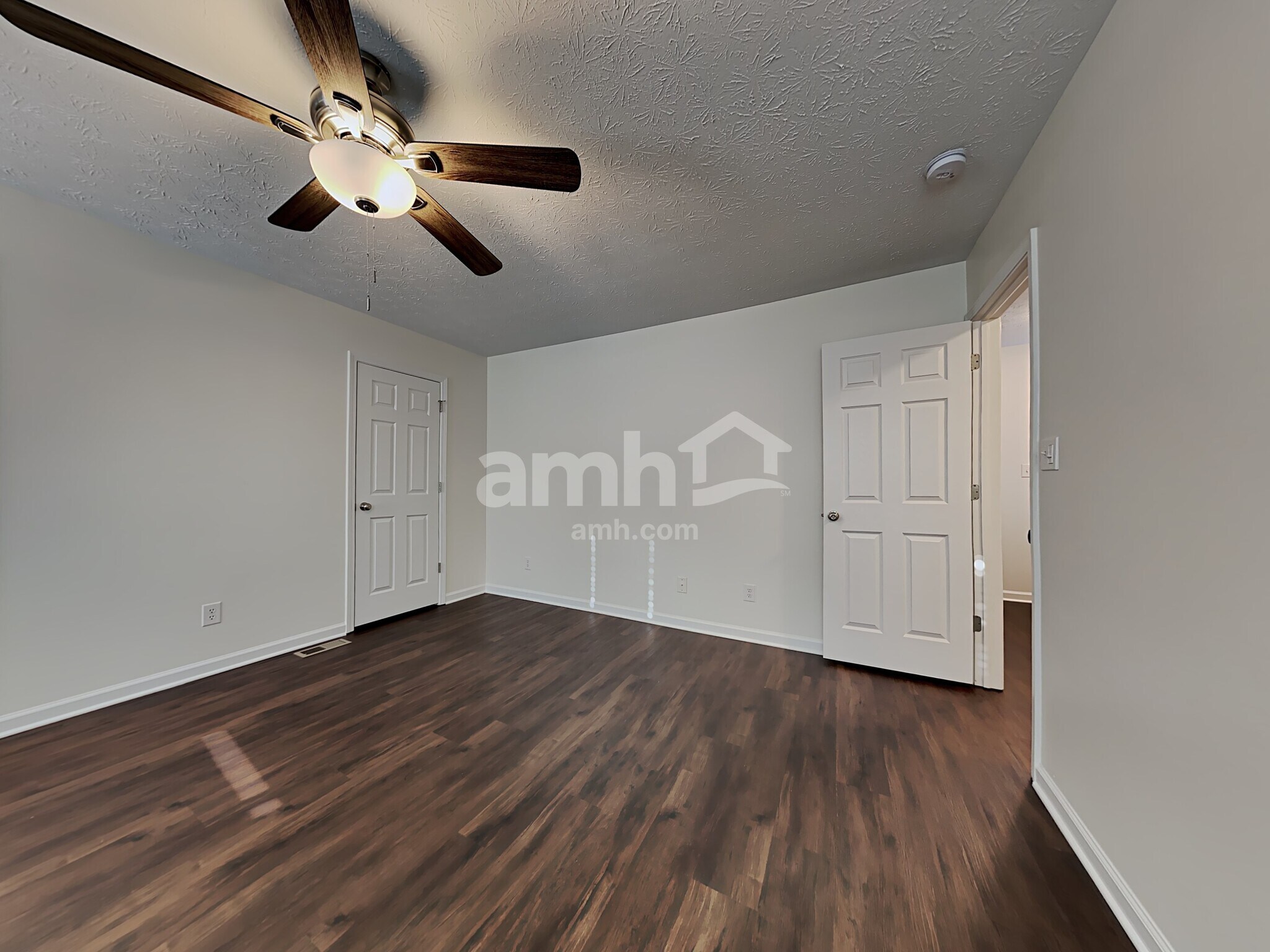 Building Photo - 13139 N Elster Way