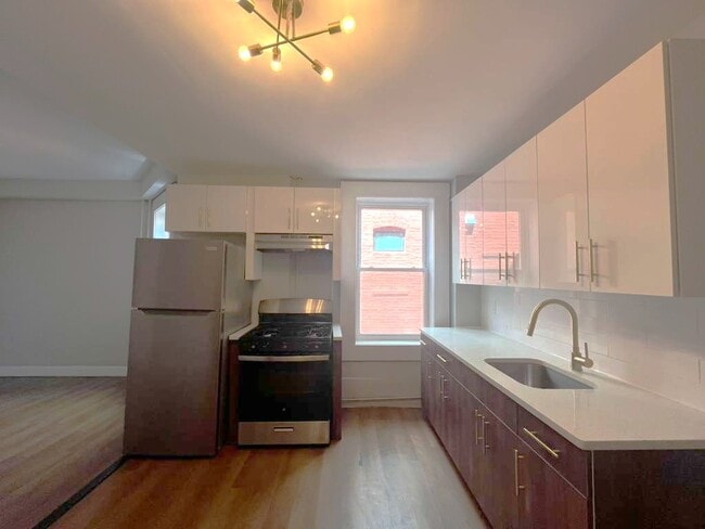 Building Photo - 937 Pavonia Ave