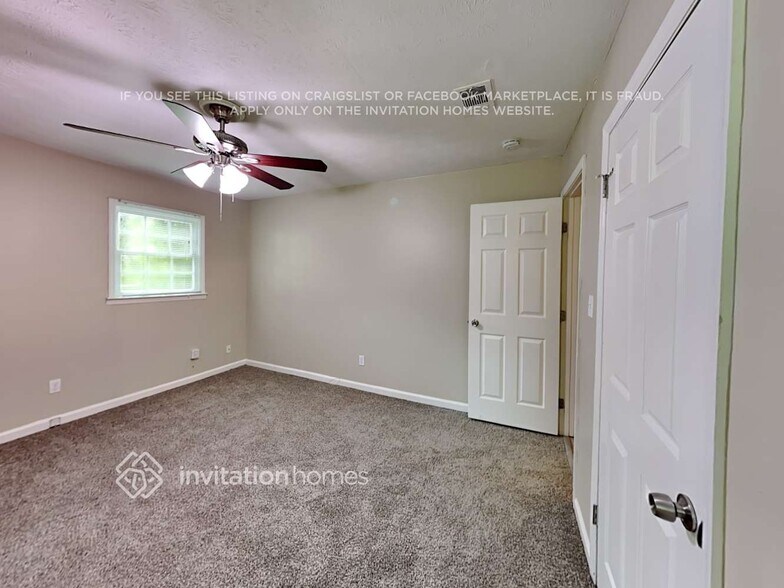 Building Photo - 5675 Elmtree Dr