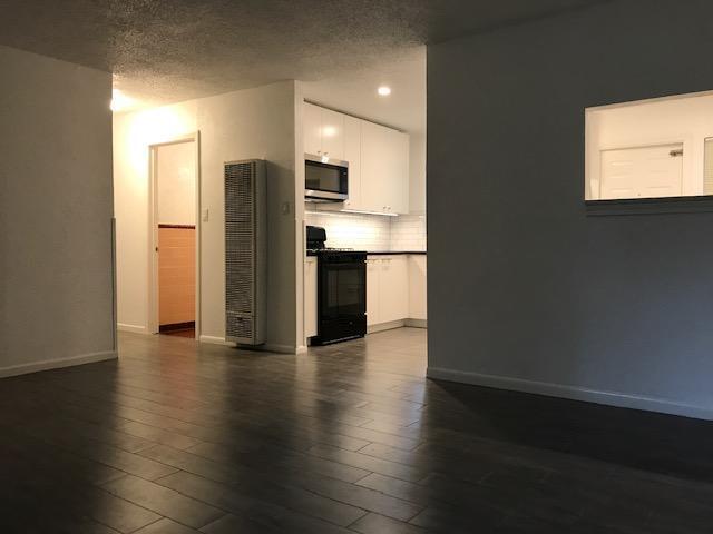 Building Photo - 6000 Grover Ave