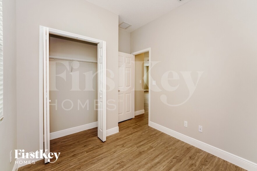 Building Photo - 3120 Halsey Ave SE