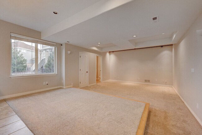 Building Photo - 5 bedroom, 4 1/2 bath, with 3 car garage in Cherry Creek School District