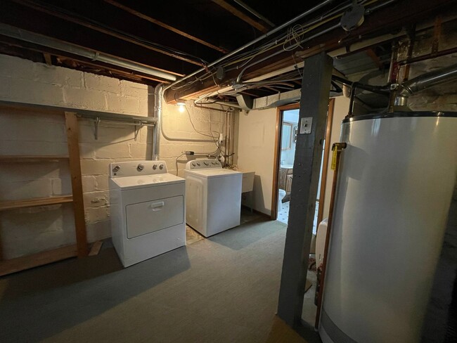Building Photo - Unique Rental Home