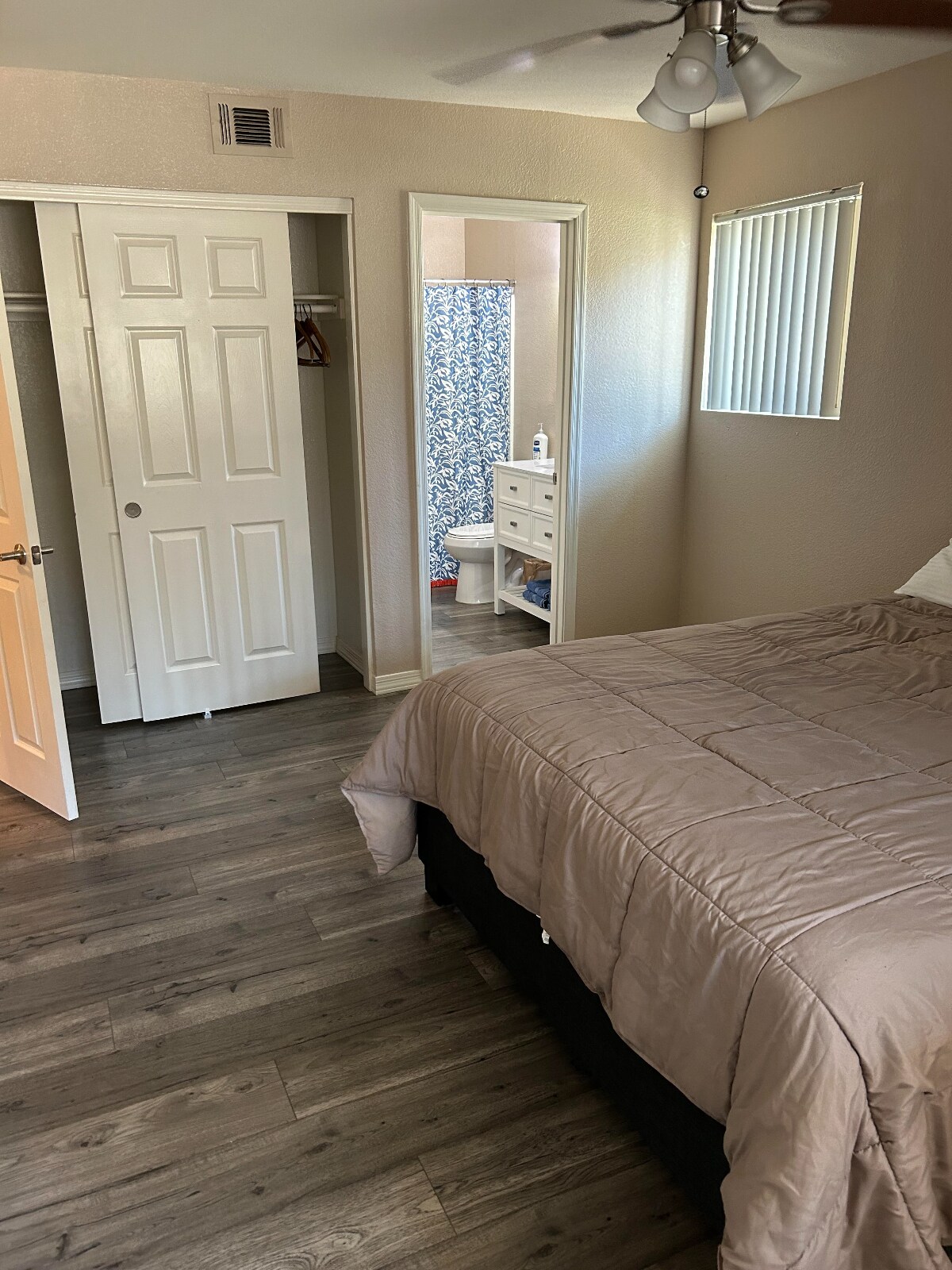 Building Photo - 1331 W Baseline Rd