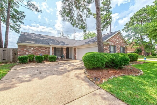 Primary Photo - 17119 Kettle Creek Dr