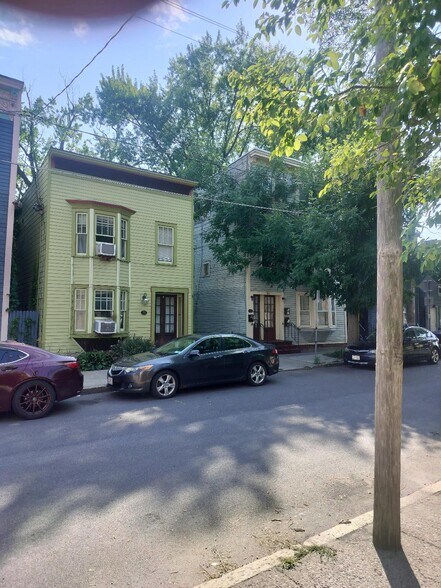 Building Photo - 158 Jefferson St