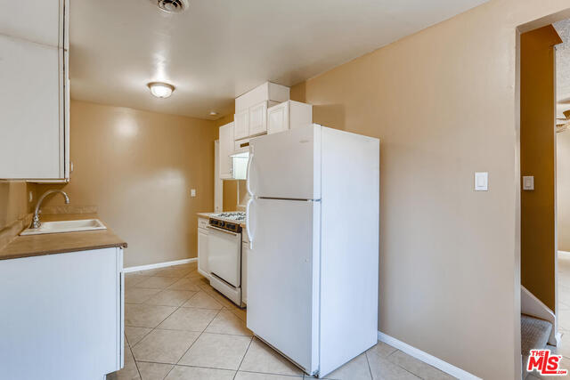 Building Photo - 10 Rawhide Ln