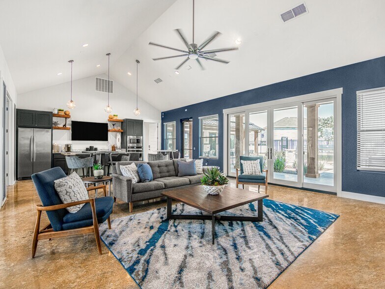 Building Photo - 421 Pebble Bend