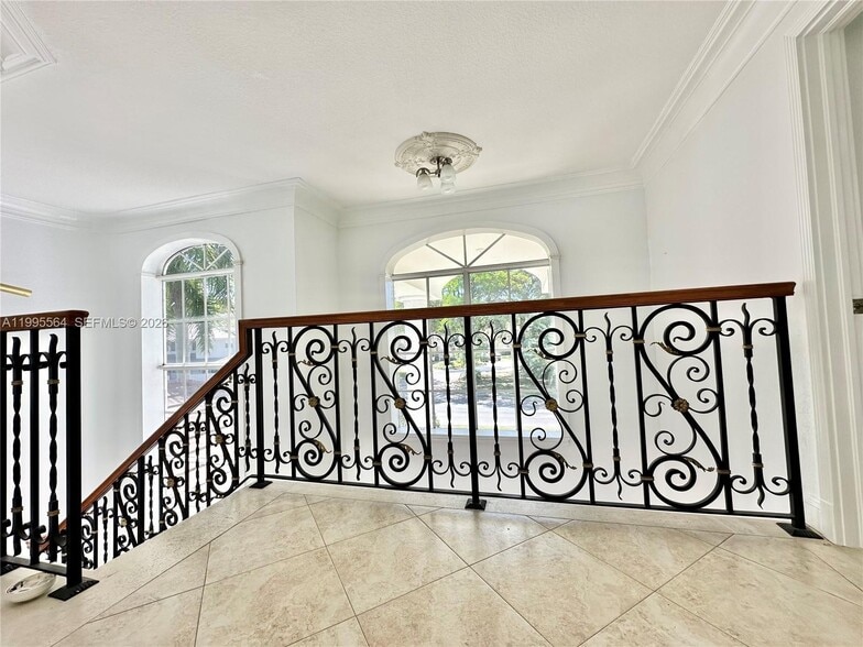 Building Photo - 5023 NW 94th Doral Pl