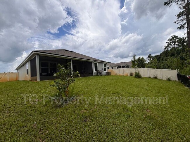 Building Photo - 248 Zancara St