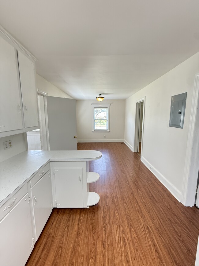 Building Photo - 2619 Crockett Dr