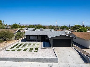 Building Photo - 1209 Avenue G