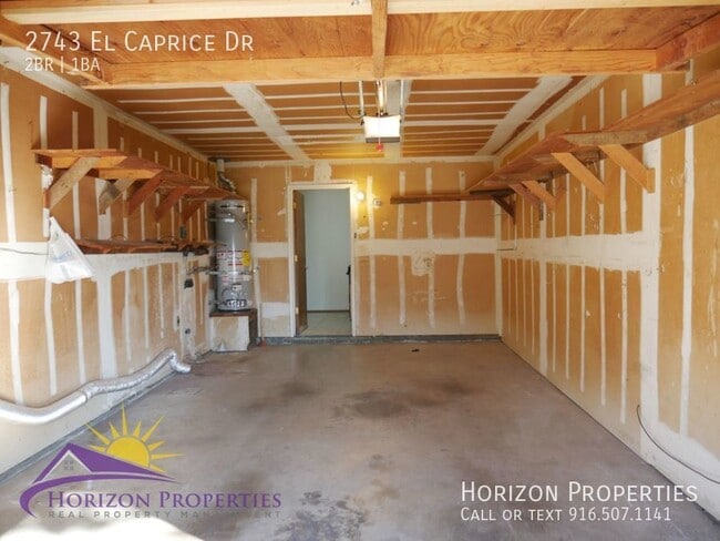 Building Photo - 2743 El Caprice Dr