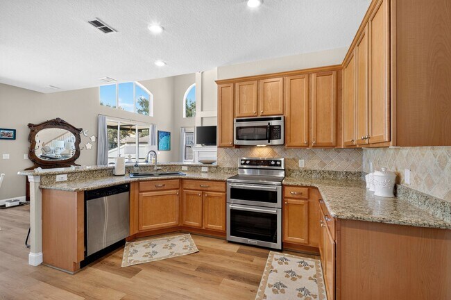 Building Photo - 353 Lake Amberleigh Dr