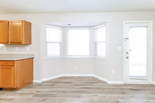 Building Photo - 9152 Eventine Ct