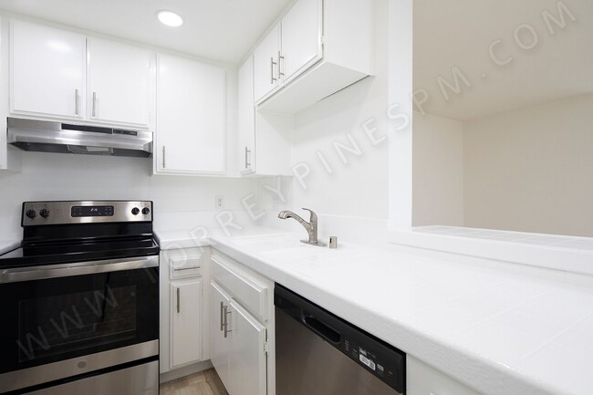 Building Photo - Beautiful 1 BR in the Heart of North Park ...