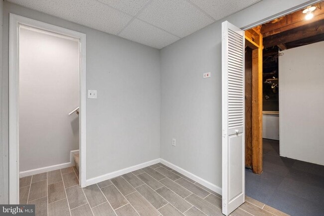 Building Photo - 247 Marsden Hts Rd