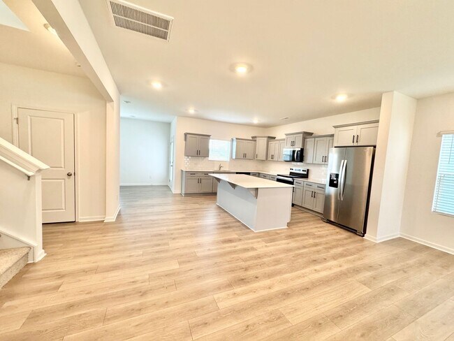 Building Photo - NEW 4 br 2.5 ba Single Family Home in the Kensington Community - China Grove