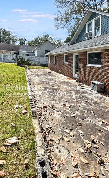 Building Photo - 7933 5th Ave S