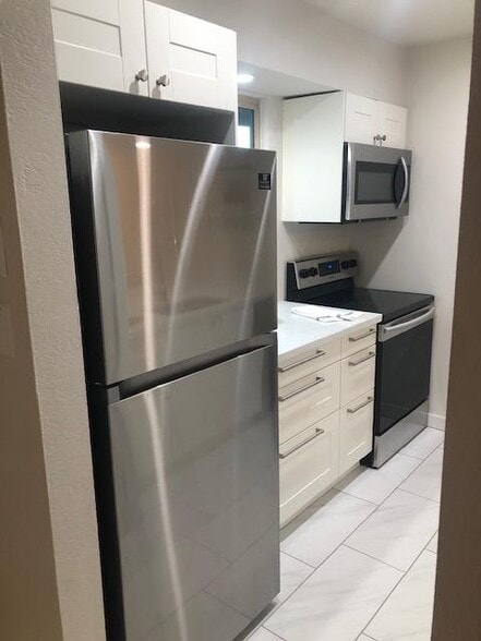 Building Photo - 7436 E Chaparral Rd