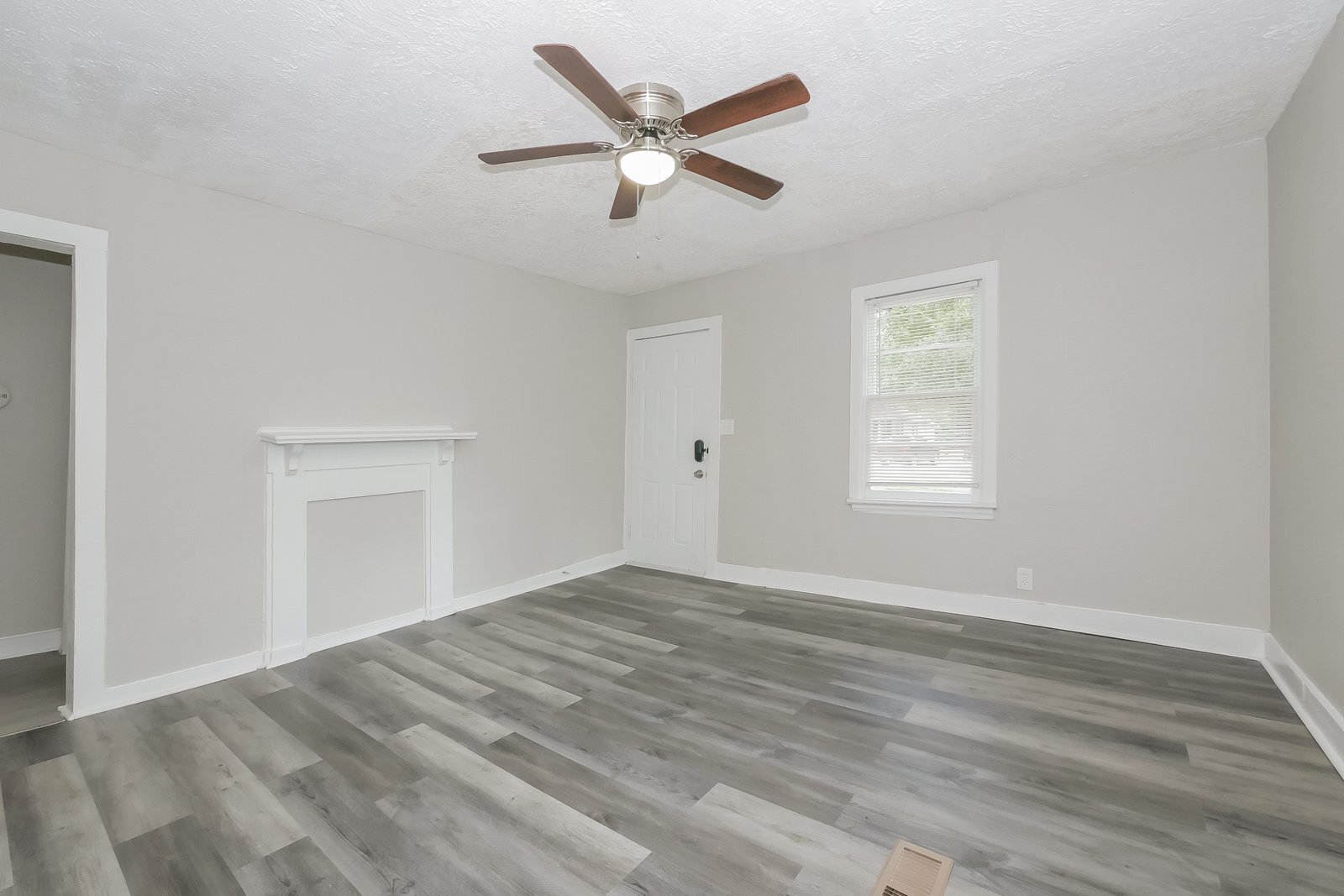 Building Photo - 5223 Thomason Ave