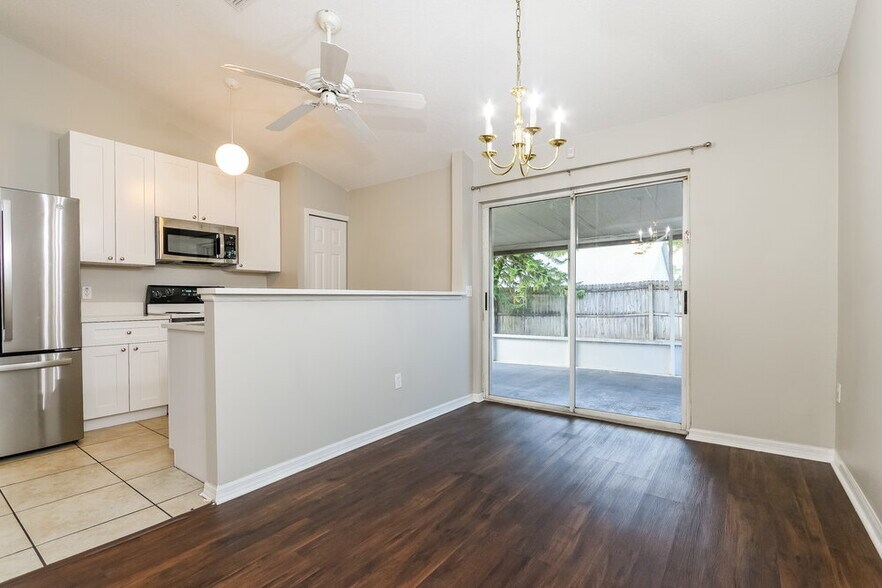 Building Photo - 7651 Harbor Lake Dr