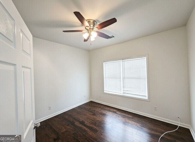 Building Photo - 1556 Settlers Walk Ct