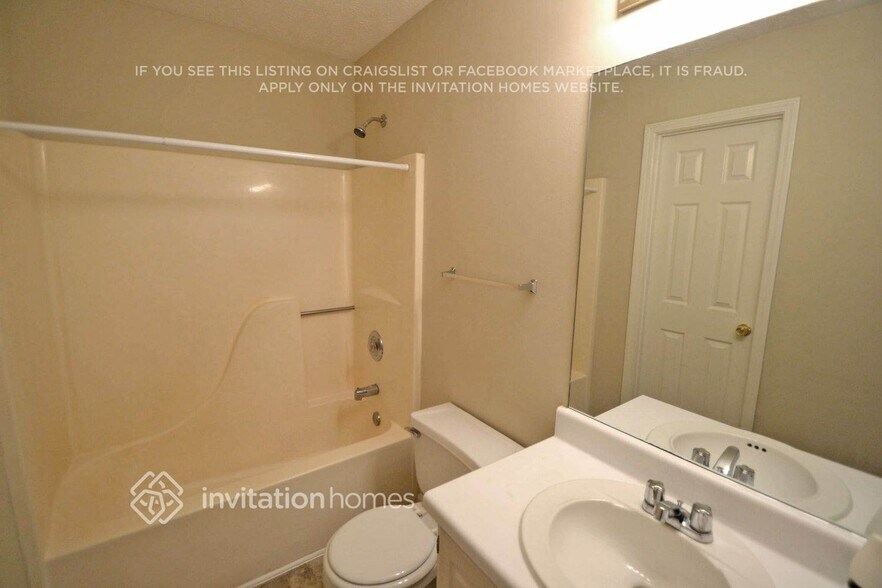 Building Photo - 2847 Oak Meadow Ln