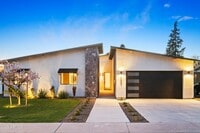 Building Photo - 4002 N 33rd Pl