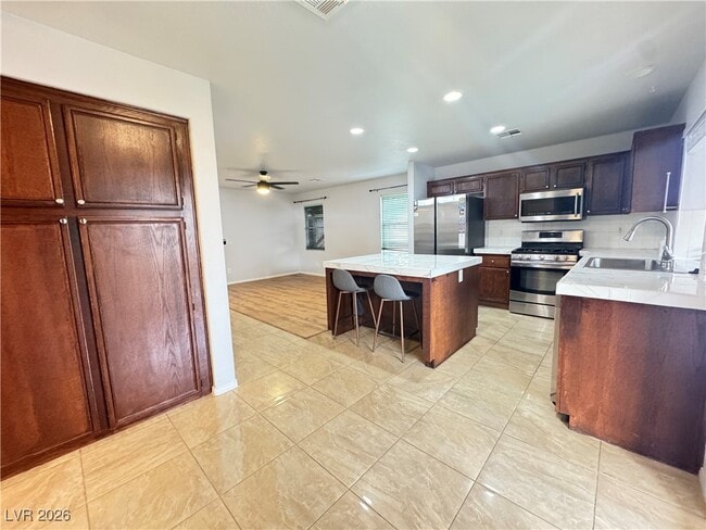 Building Photo - 3310 Robin Nest Ct