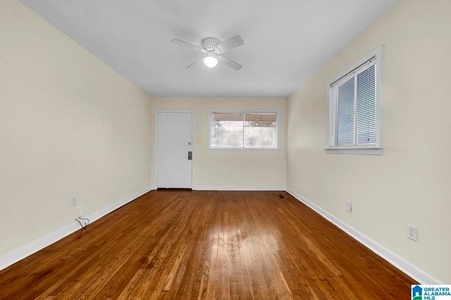 Building Photo - 104 Hardy Rd