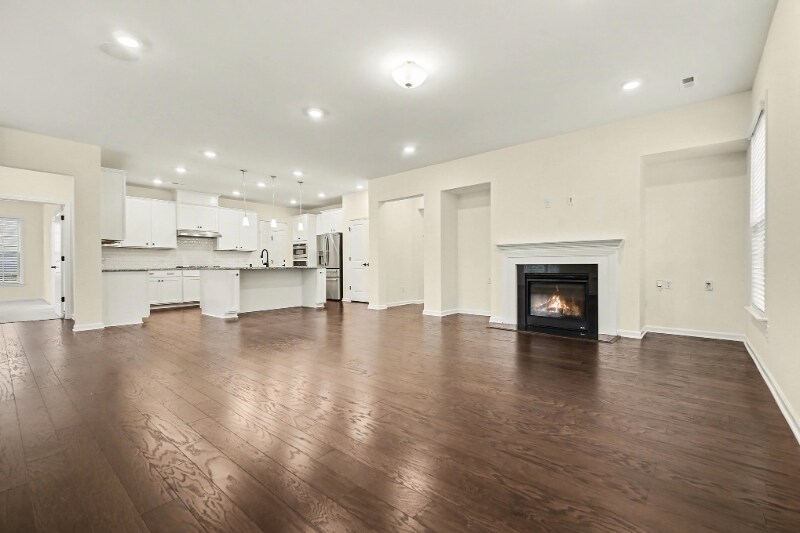 Building Photo - 5008 Britannia Blvd