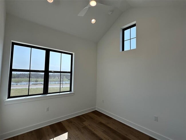 Building Photo - 3509 Cepeda St