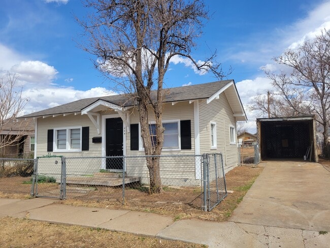Primary Photo - 204 N Kentucky St