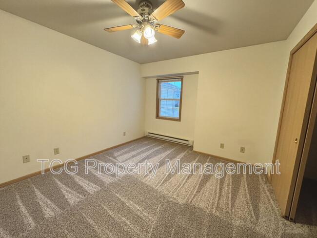 Building Photo - 789 Colorado St