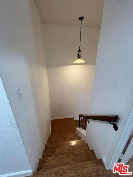 Building Photo - 10574 Sunland Blvd